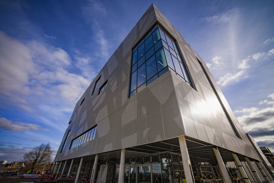 Southampton Solent Sports Building, perspective of the building taken from one of the corners