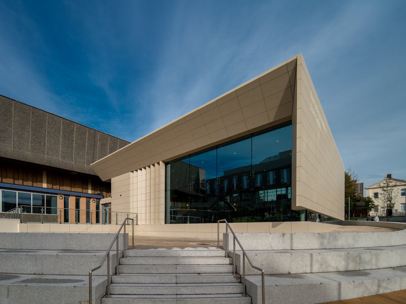 Potteries Museum & Art Gallery