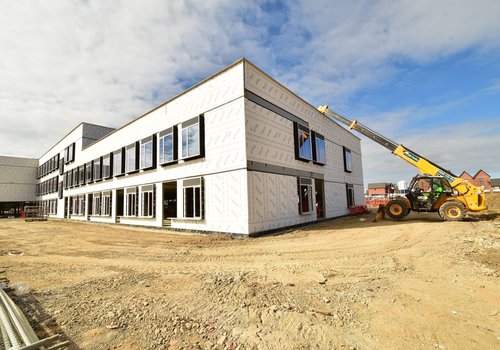Picture of the steel frame at Glebe Farm School project