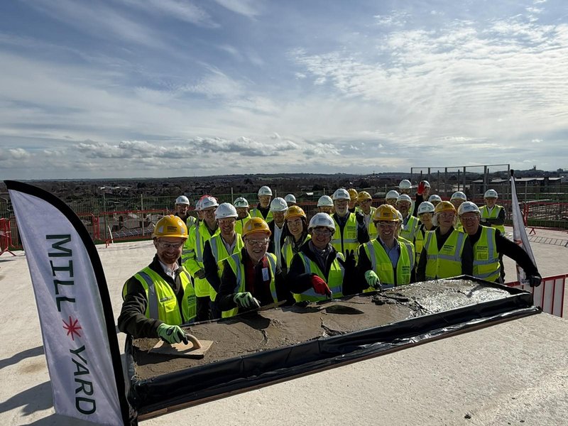 Mill Yard topping out ceremony in Cambridge (2)