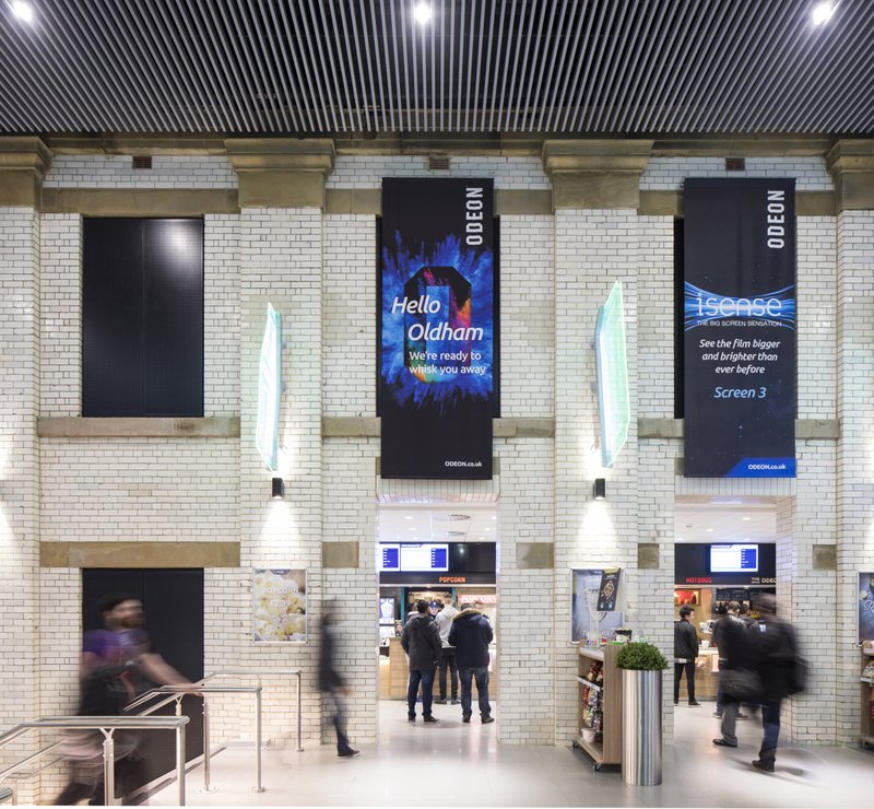 Picture of Oldham Town Hall which was converted into an Odeon Cinema