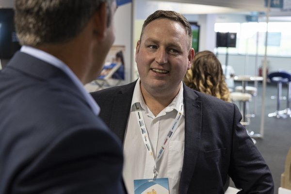 P_220708_M156_medium