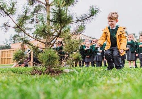 Image of pupil at an opening event of a Morgan Sindall Construction school