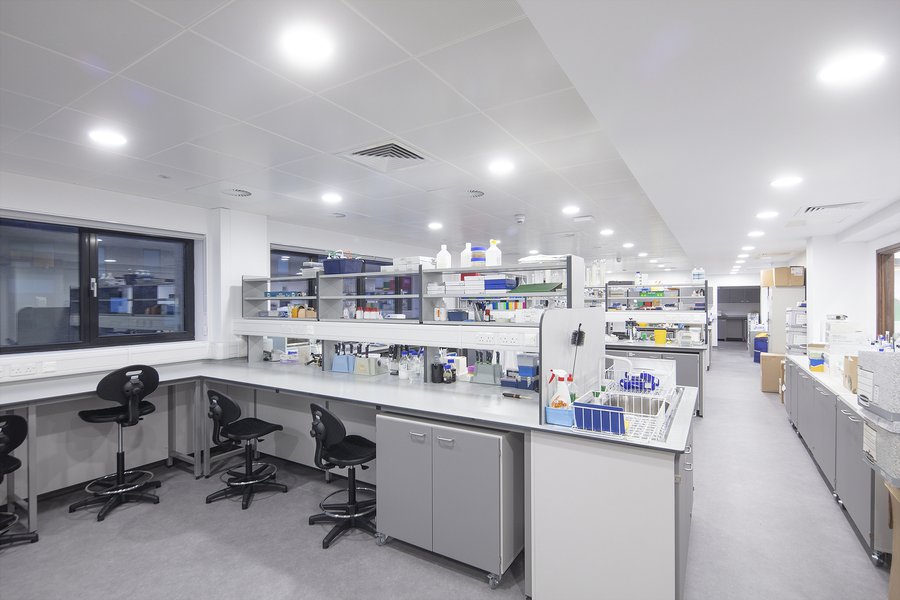 Image of a science laboratory facility at the Royal Veterinary College, Camben Hobday Building